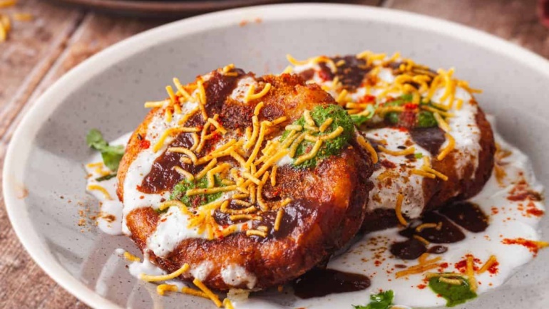 Aloo Tikki Chaat